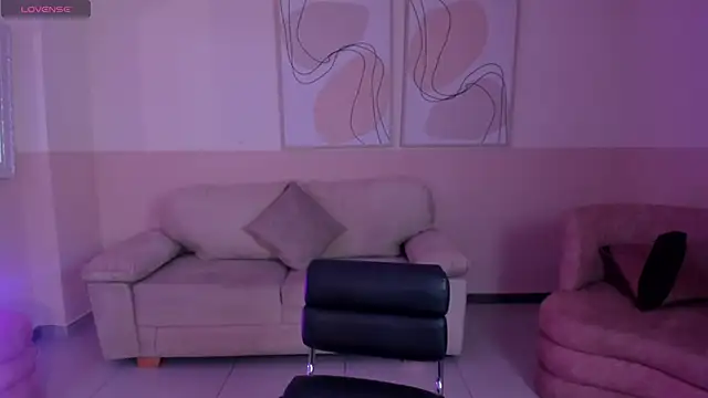 Snapshot of AlessiaCorleone_ chatting on 01.31.25 AlessiaCorleone online show from 01.31.25