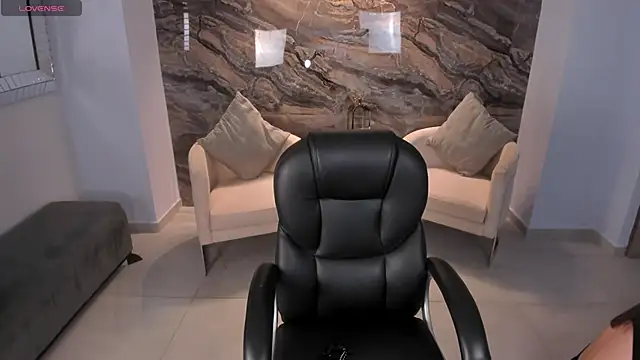 Snapshot of AlessiaCorleone_ chatting on 03.13.25 AlessiaCorleone online show from 03.13.25