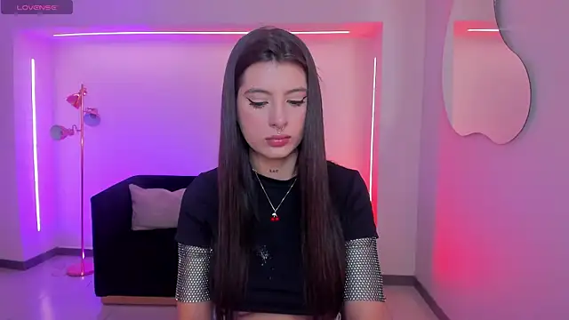 Snapshot of AlessiaCorleone_ chatting on 11.17.25 AlessiaCorleone online show from 11.17.25