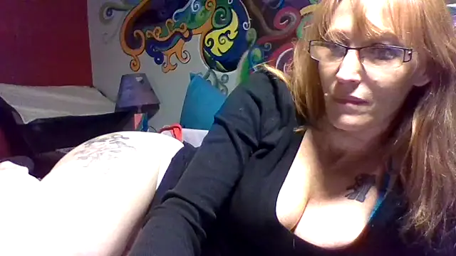 4EyedSluttyGinger online show from 01.01.25