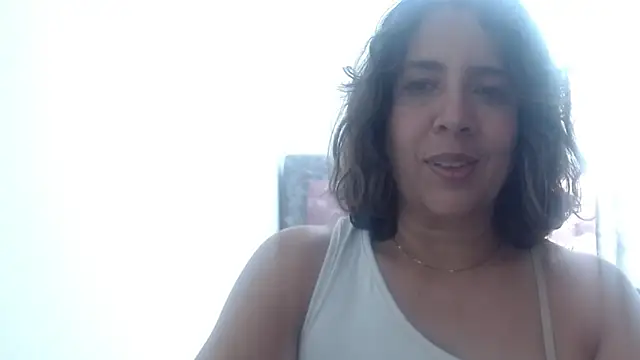 Snapshot of Victoria_meester chatting on 05.15.26 Victoria meester online show from 05.15.26