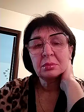 AlbinaXPretty online show from 02.24.25