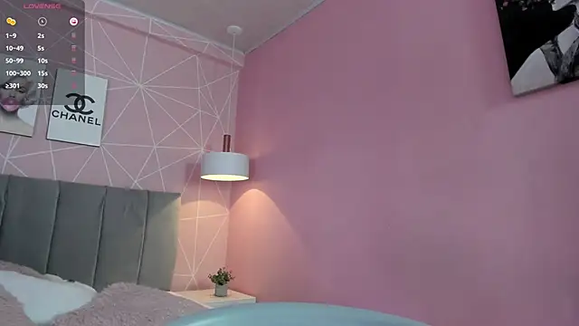 dolly zoe online show from 02.06.25