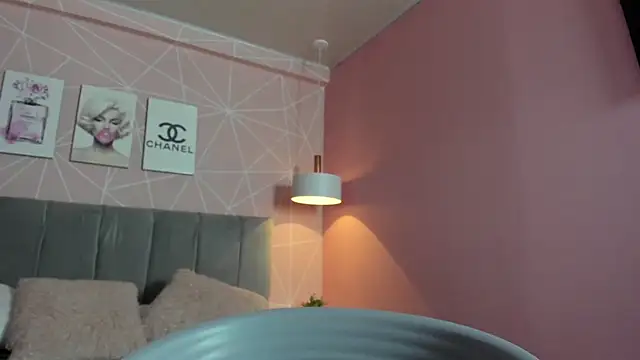 dolly zoe online show from 02.13.25