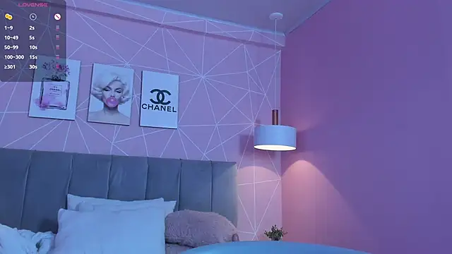 dolly zoe online show from 02.14.25