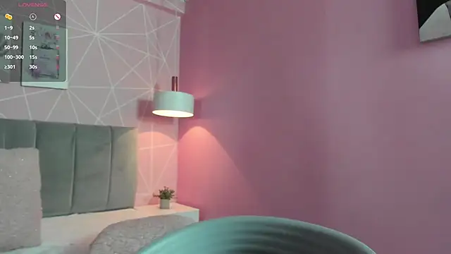 dolly zoe online show from 03.06.25