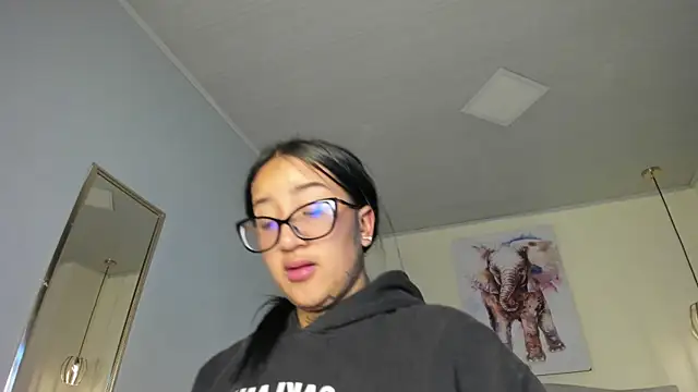 ayshel   online show from 11.01.25