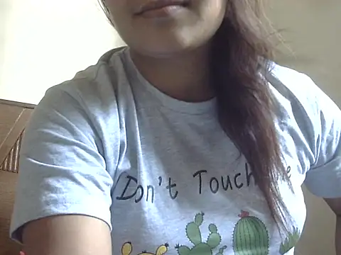 shekira99 online show from 10.21.25