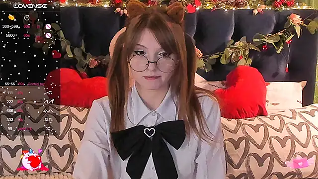 Snapshot of AliceLanley chatting on 02.18.25 AliceLanley online show from 02.18.25