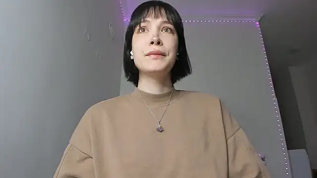 Snapshot of dollmore chatting on 03.12.25 dollmore online show from 03.12.25