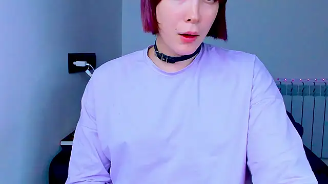 Snapshot of dollmore chatting on 09.27.25 dollmore online show from 09.27.25