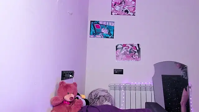 Snapshot of dollmore chatting on 02.24.26 dollmore online show from 02.24.26