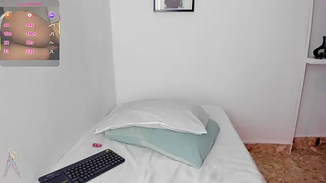 valerycolins online show from 09.24.25