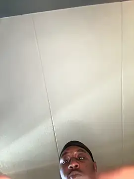 Stressreliever82 online show from 04.13.26