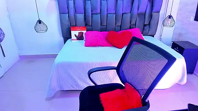 Snapshot of lucia_vonne_ chatting on 01.13.26 lucia vonne online show from 01.13.26