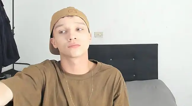 angelcortes online show from 12.23.24