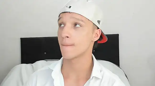 angelcortes online show from 12.24.24