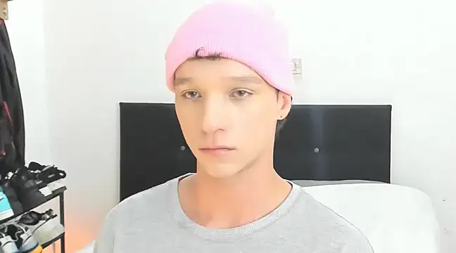 angelcortes online show from 01.08.25