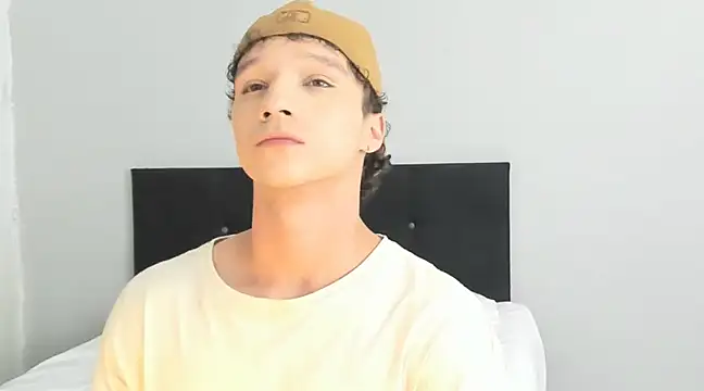 angelcortes online show from 02.25.25