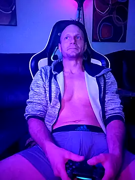 Funwithbrad1 online show from 12.20.24