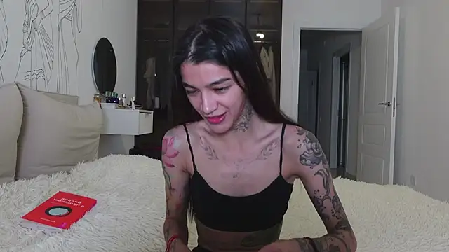 Snapshot of vinkitinkii chatting on 11.14.25 vinkitinkii online show from 11.14.25