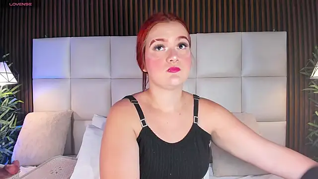 Snapshot of MelanieKlaus chatting on 02.23.26 MelanieKlaus online show from 02.23.26