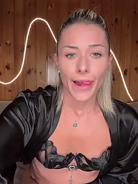 petrouchkaaa  online show from 05.14.26