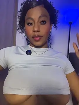 Snapshot of charlotteeruss chatting on 06.12.26 charlotteeruss online show from 06.12.26