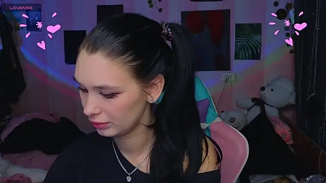 Snapshot of Amanda_Tender chatting on 09.15.25 Amanda Tender online show from 09.15.25