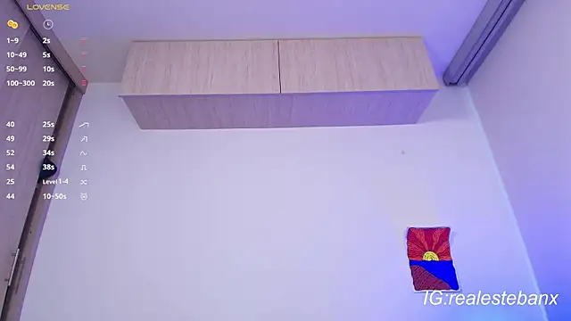 Esteban Knight online show from 09.29.25