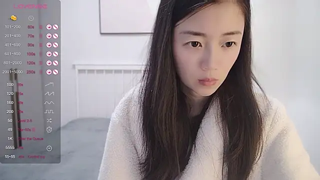 A-xena online show from 12.31.24