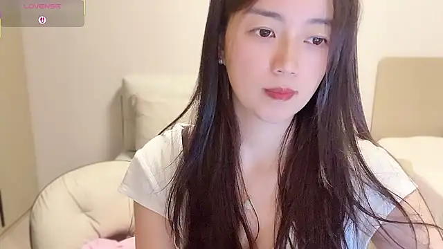 A-xena online show from 09.28.25