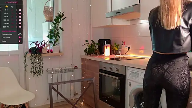 MissLovex online show from 02.12.26