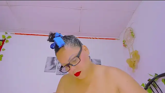 Alhelqueen online show from 03.08.25