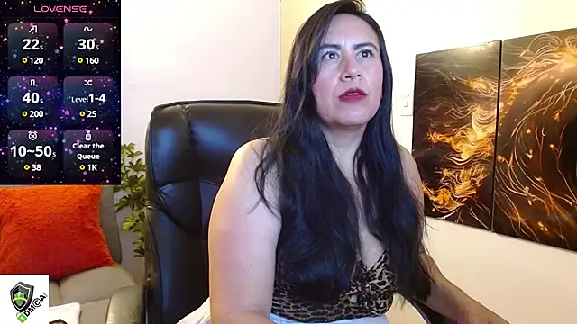 Snapshot of amalia_brunette chatting on 02.22.25 amalia brunette online show from 02.22.25