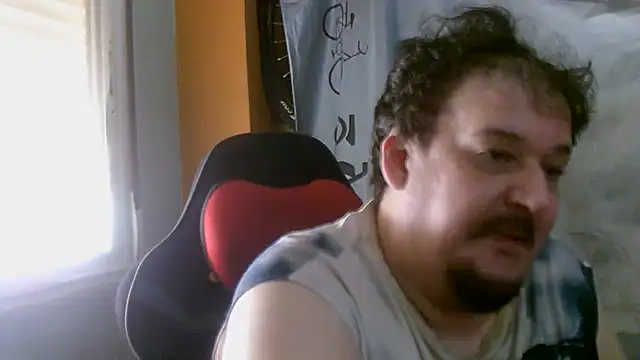Snapshot of porkorossy chatting on 06.18.26 porkorossy online show from 06.18.26