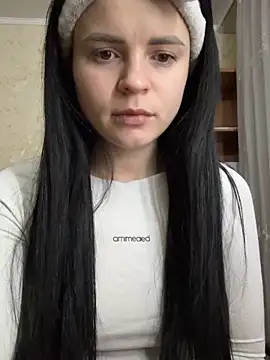 Snapshot of JuicyJess chatting on 02.13.26 JuicyJess online show from 02.13.26