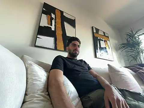 Snapshot of Carlos-195- chatting on 09.19.25 Carlos-195- online show from 09.19.25