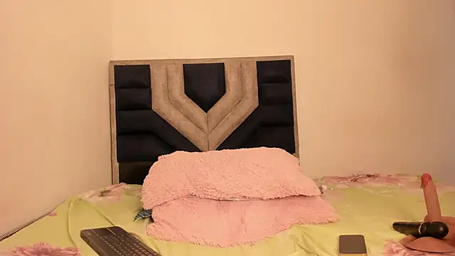 TiiffanyEvans1 online show from 02.17.26