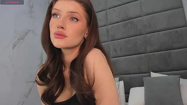 Skinny Alice online show from 10.06.25