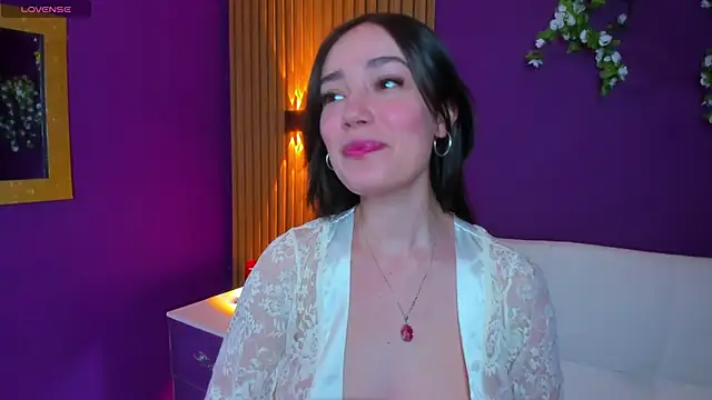 Snapshot of Kate_Amaretto_ chatting on 12.12.24 Kate Amaretto online show from 12.12.24