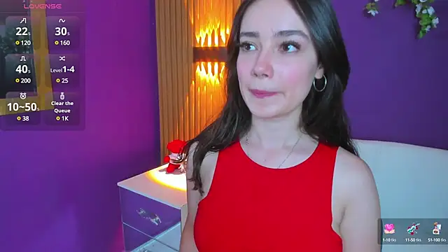 Snapshot of Kate_Amaretto_ chatting on 12.18.24 Kate Amaretto online show from 12.18.24