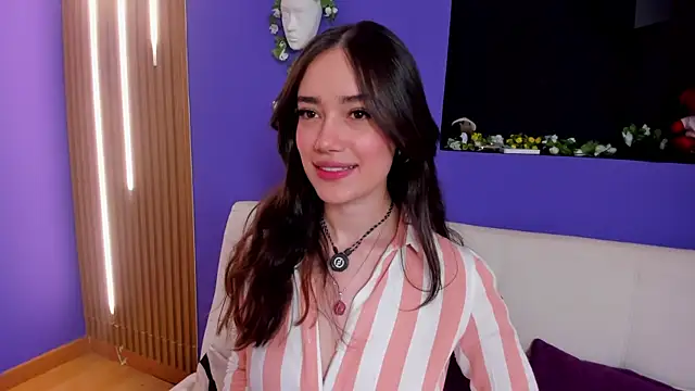Snapshot of Kate_Amaretto_ chatting on 09.18.25 Kate Amaretto online show from 09.18.25