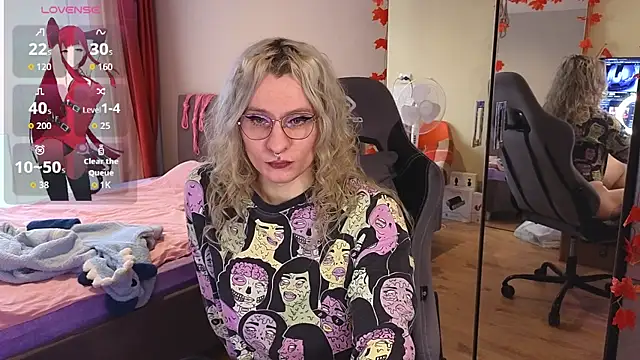 Lori Myaf online show from 09.24.25