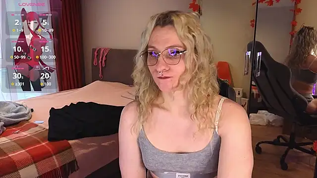 Lori Myaf online show from 10.06.25