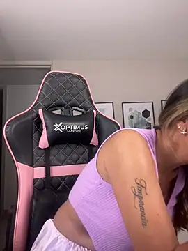 DianaHopson online show from 11.02.25