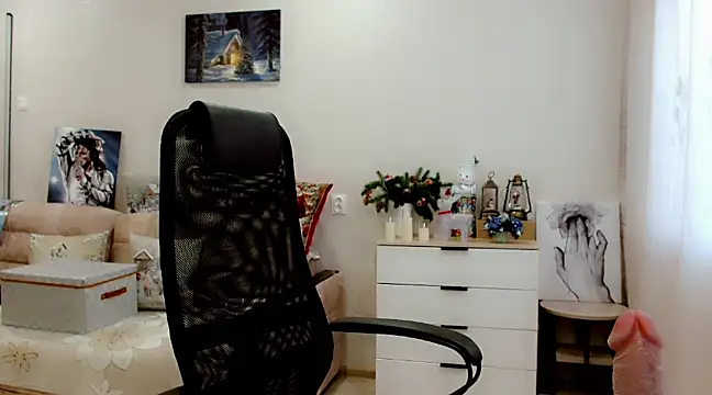 EveLove33 online show from 02.17.25