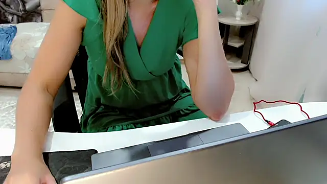 EveLove33 online show from 09.17.25