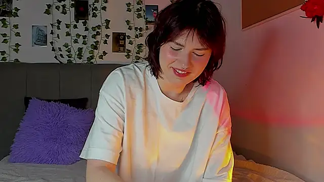 Snapshot of miss_Lizzy chatting on 12.14.24 miss Lizzy online show from 12.14.24