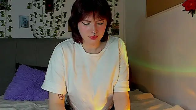 Snapshot of miss_Lizzy chatting on 12.14.24 miss Lizzy online show from 12.14.24